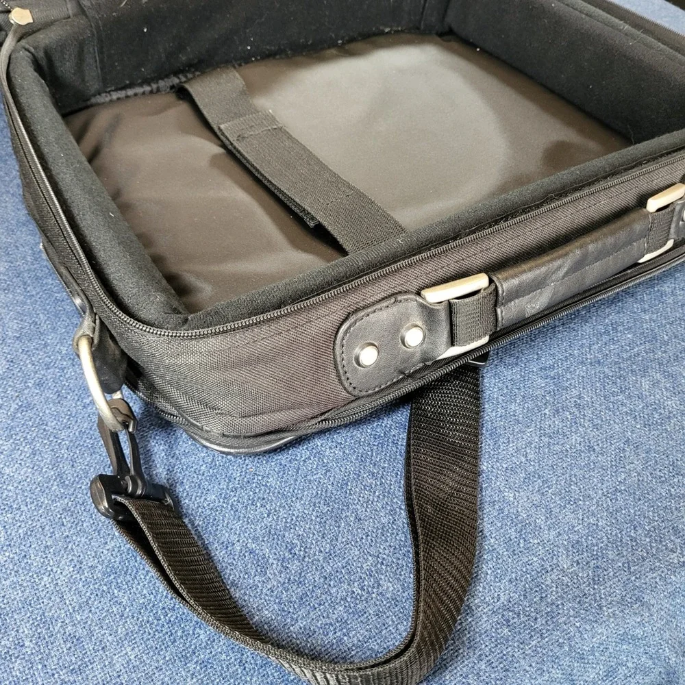 Samsonite Laptop Messenger Bag Black Nylon Professional Business Briefcase Case